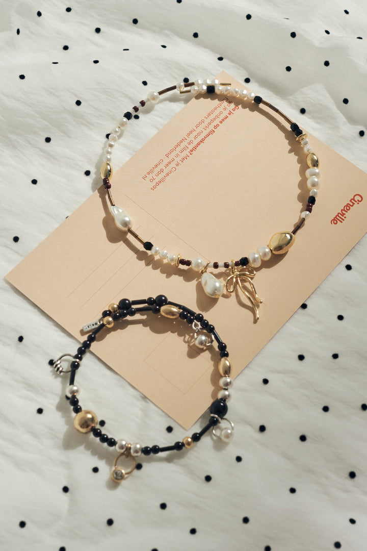 マルチ ビーズ ネックカフ