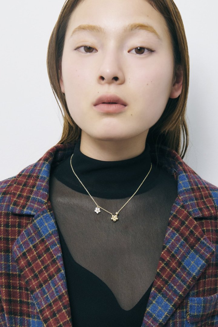 キュービックジルコニア × メタル フラワー ネックレス – GOLDY