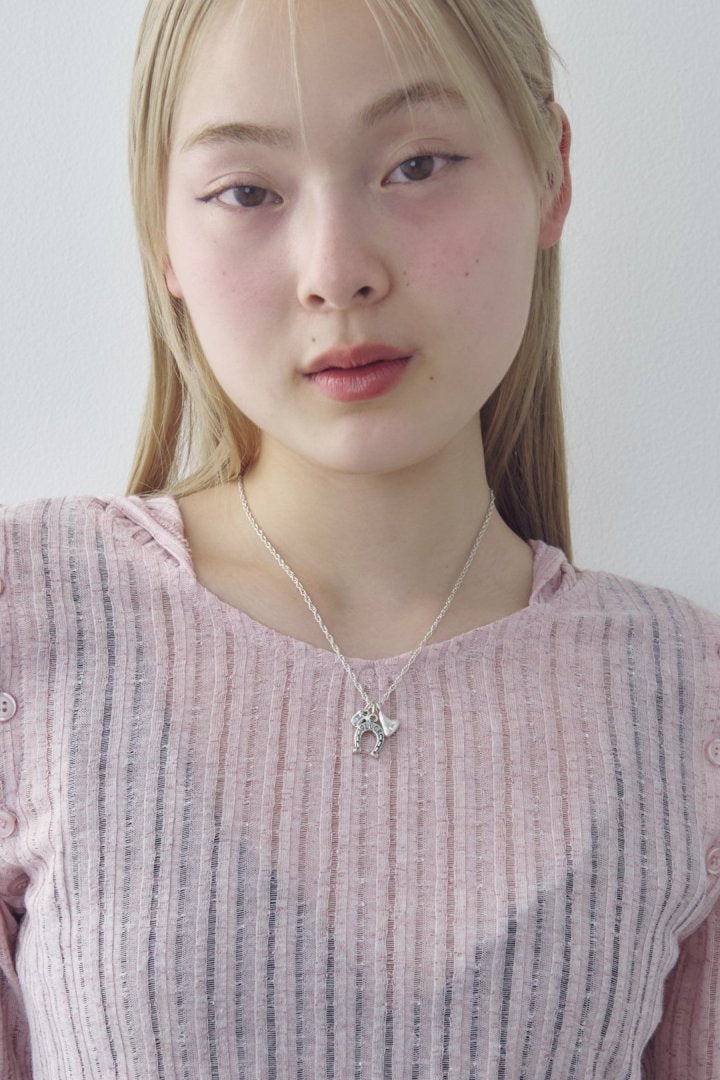 馬蹄、ホースシュー ABOVE 馬蹄、ホースシュー ABOVE