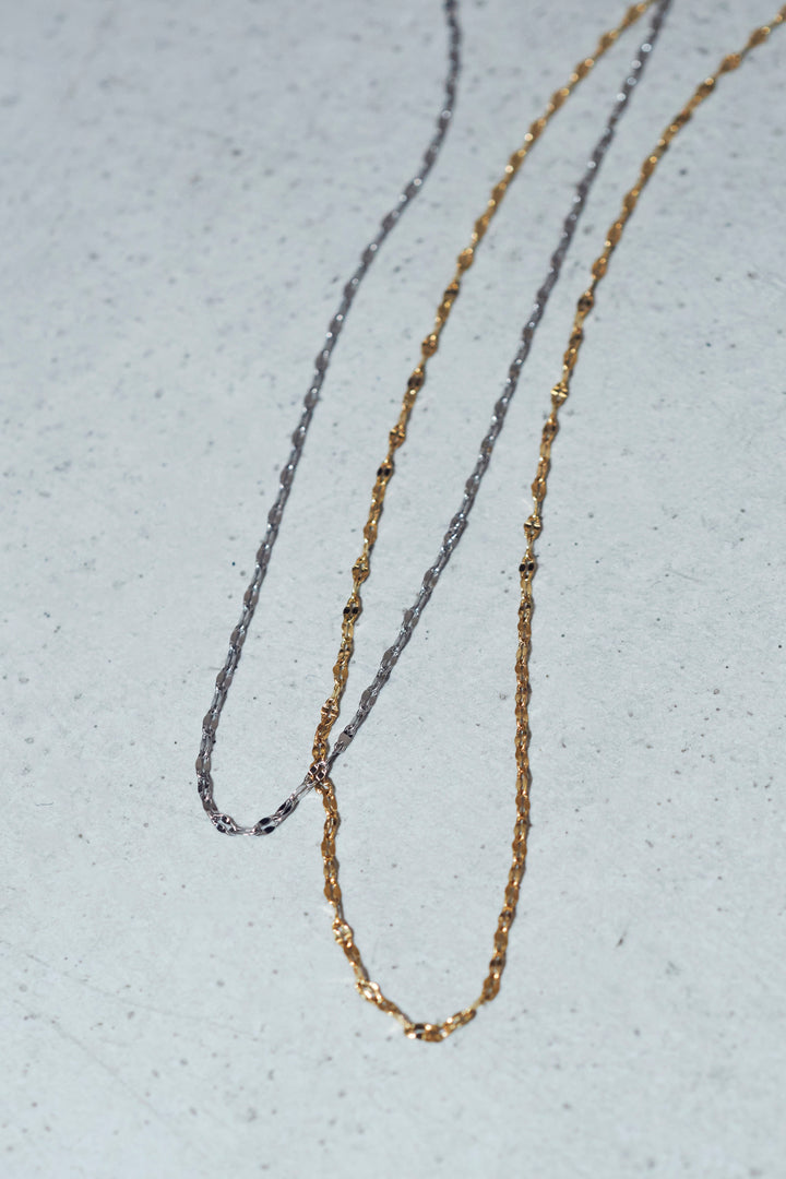 スリム ペタル チェーン ステンレス ネックレス