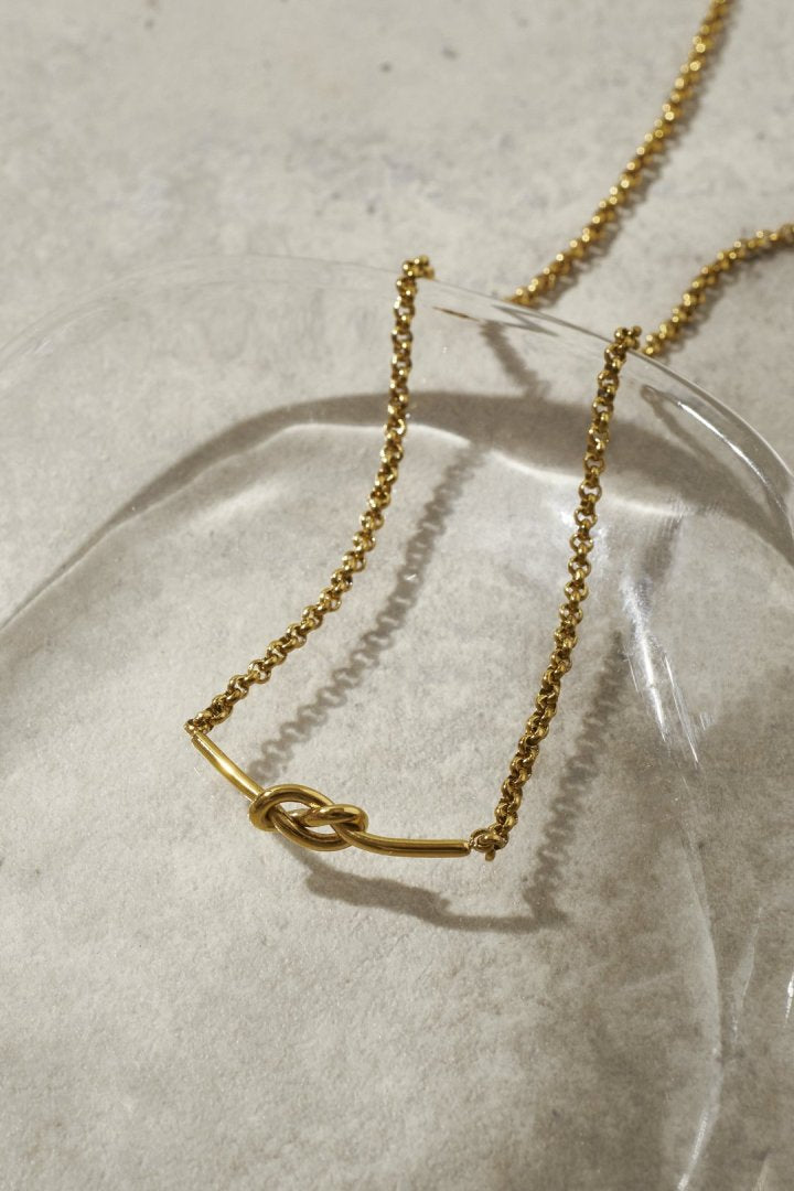 ノット × チェーン ステンレス ネックレス