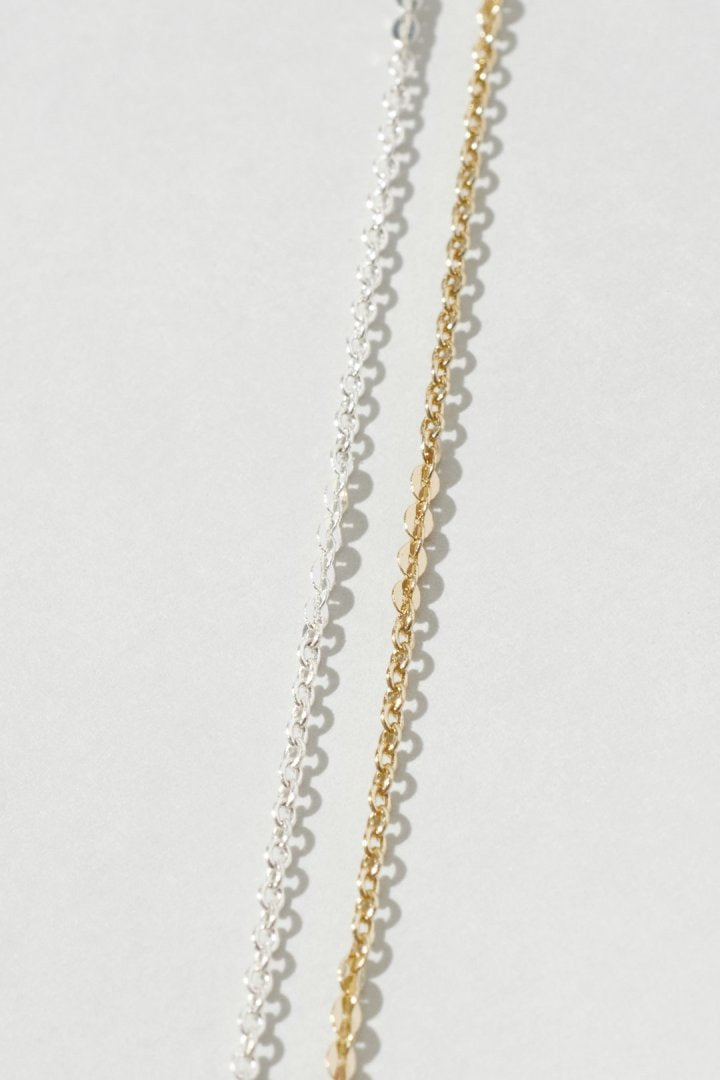 マイクロ チャーム スパイラル ネックレス