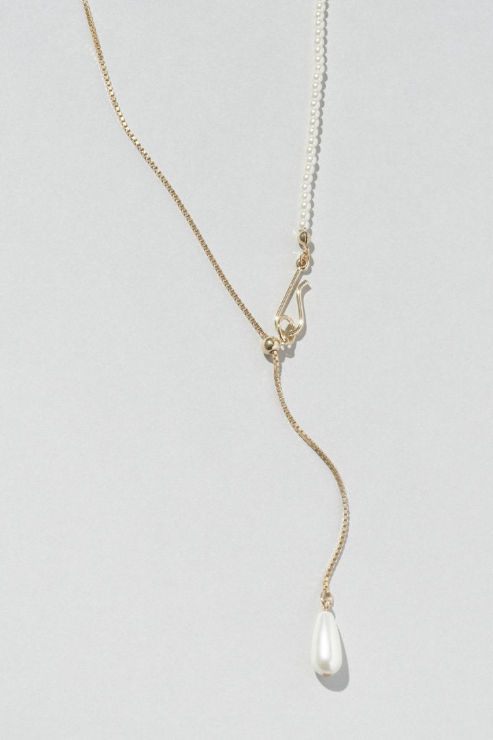 フローイング パール × フック ネックレス