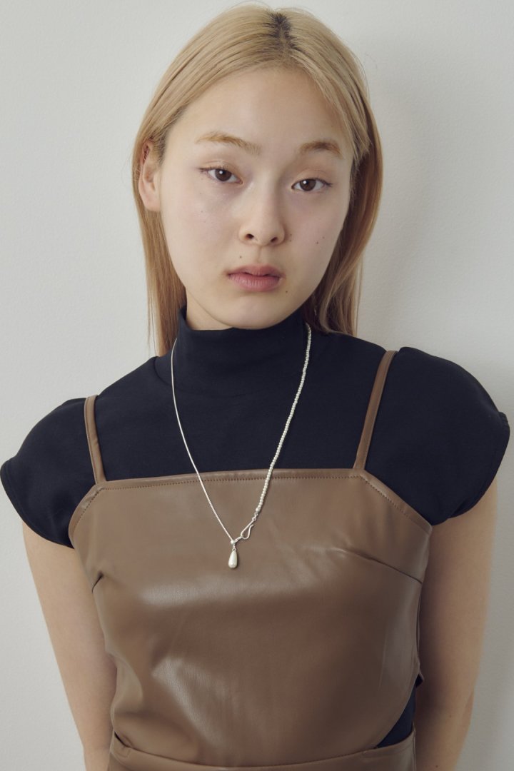 フローイング パール × フック ネックレス