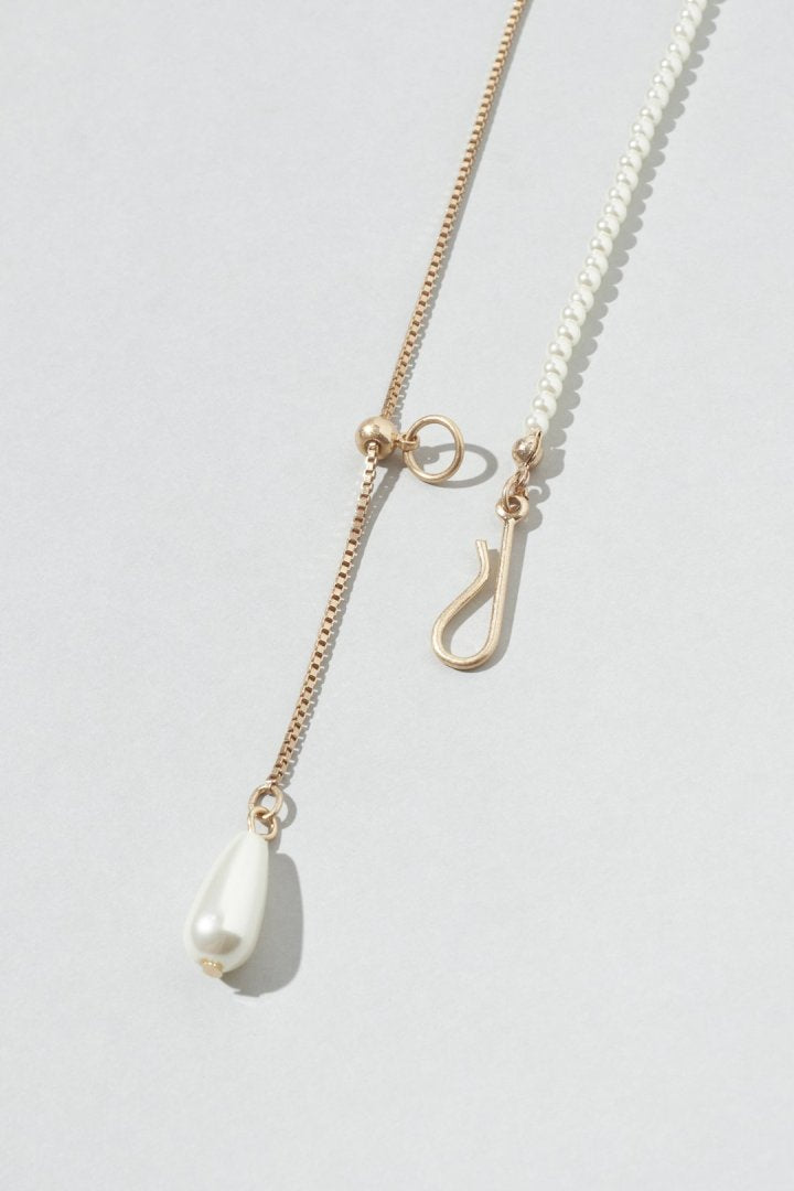 フローイング パール × フック ネックレス