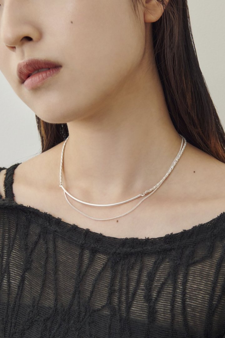 アーチ バー × フラット チェーンネックレス