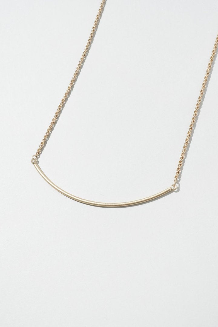 アーチ バー × フラット チェーンネックレス