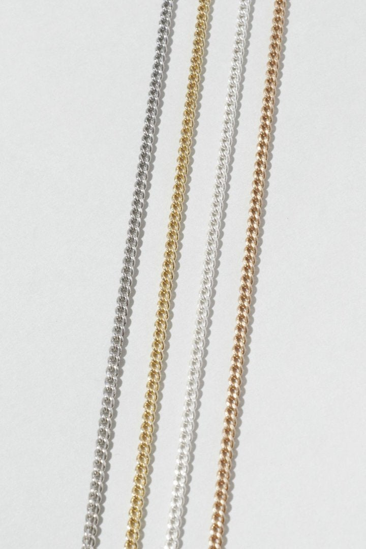 アーチ バー × フラット チェーンネックレス