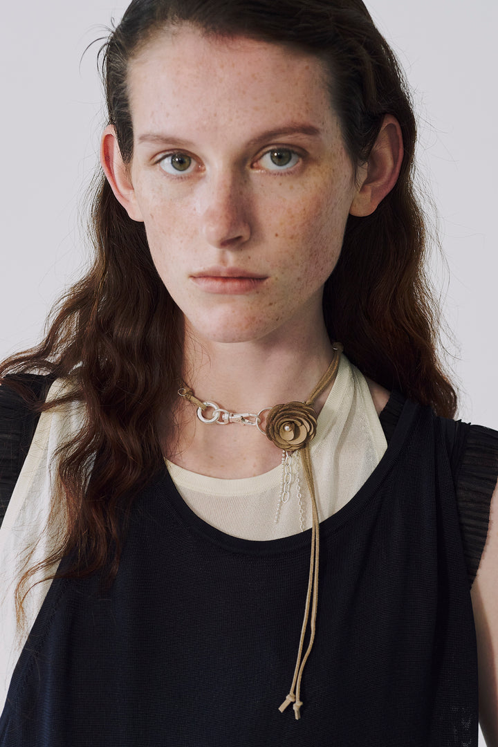 スエード ローズ ミックス チェーン チョーカー