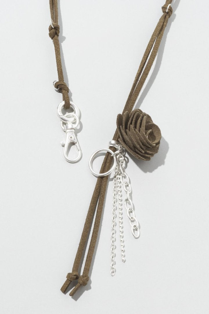 スエード ローズ ミックス チェーン チョーカー