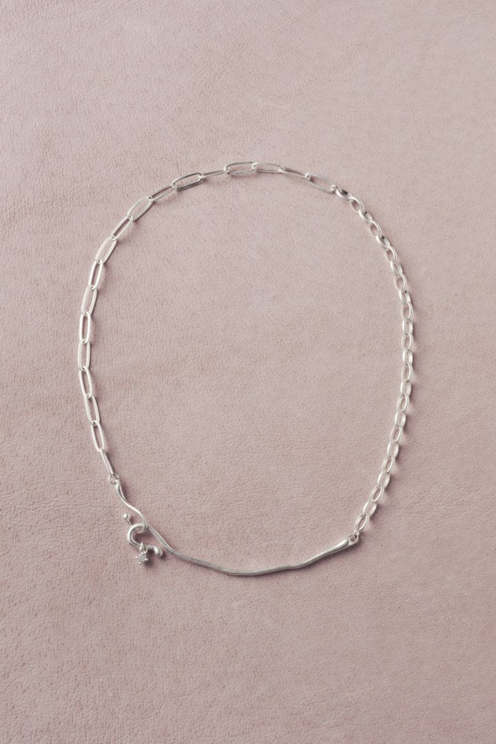 デュオ リンク チェーン ニュアンス バー ネックレス