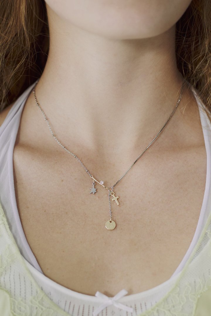 スクリブル モチーフ ネックレス