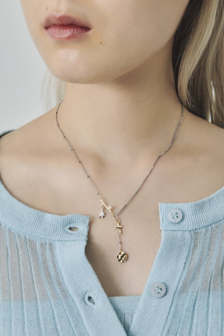 スクリブル モチーフ ネックレス