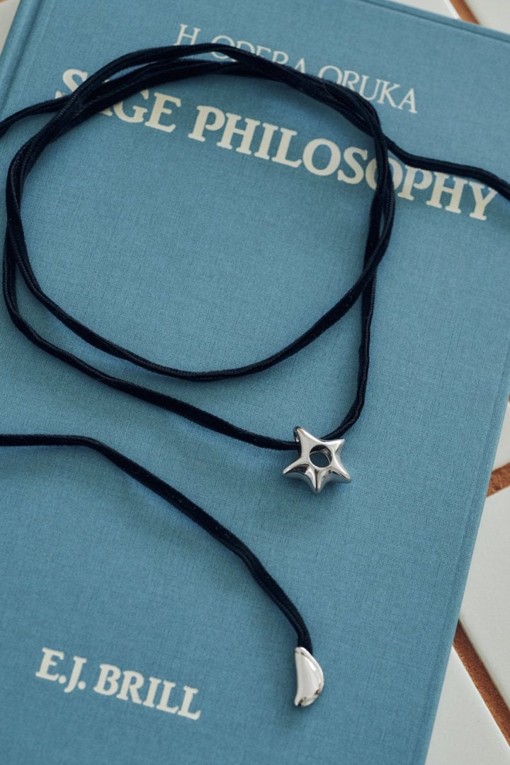 ジグリー メタル スター ベルベット タイ ネックレス