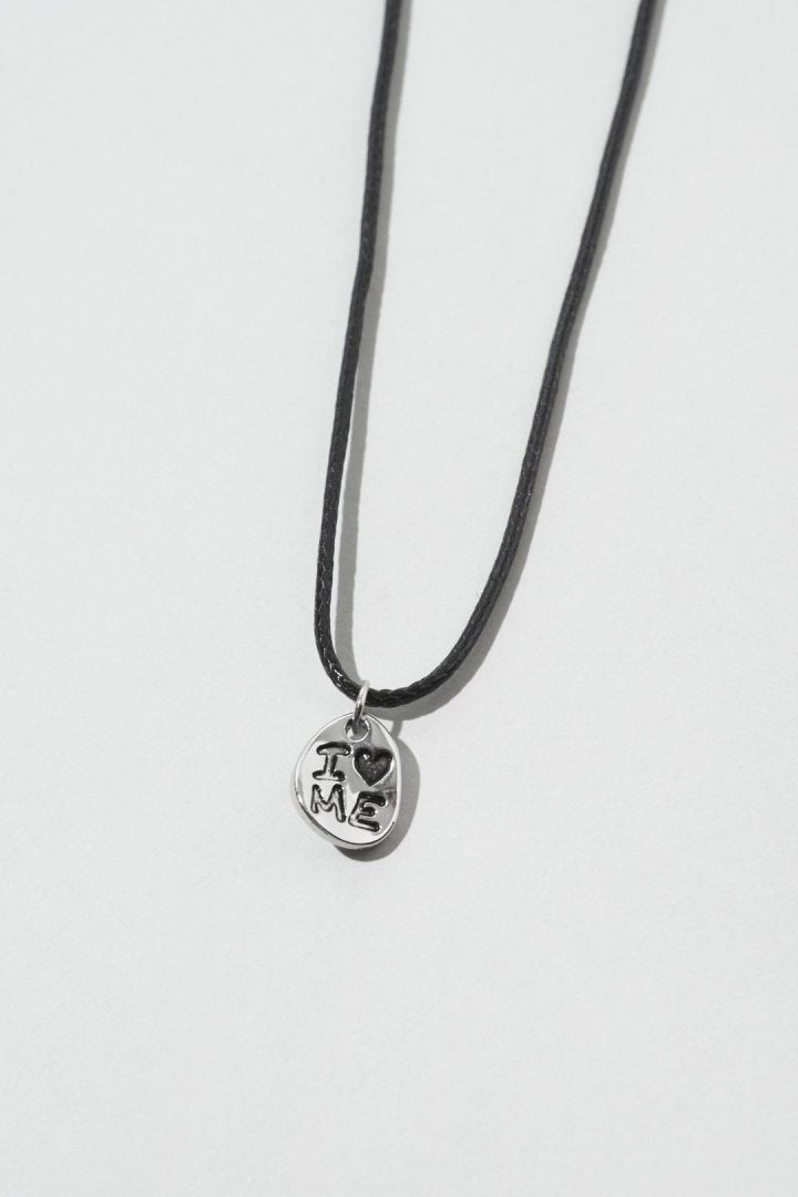 I LOVE ME コード ネックレス