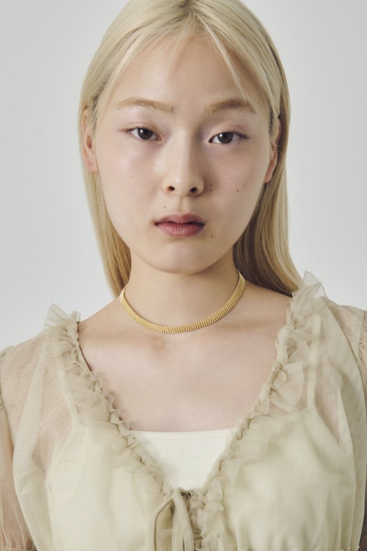 ドット クラスター ライン チョーカー