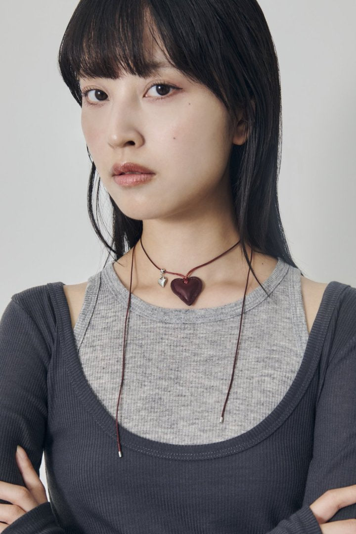 レザー タッチ ハート ネックレス