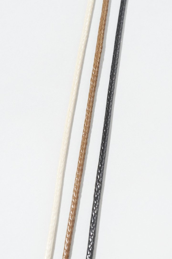 レザー タッチ フラワー ネックレス