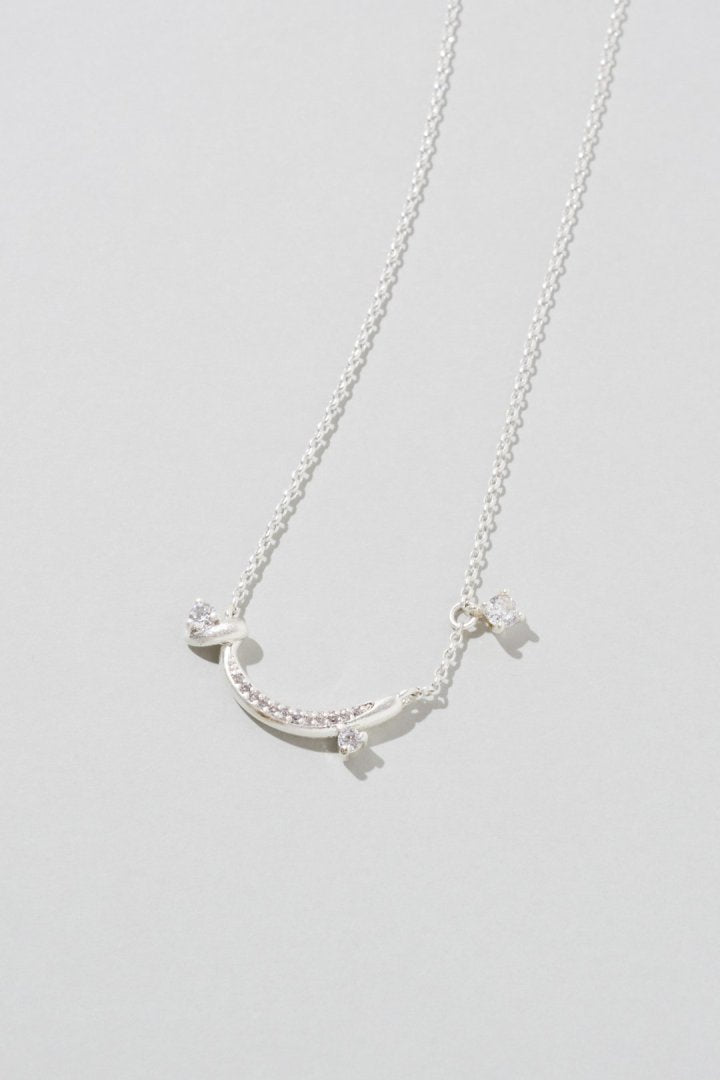 キュービックジルコニア ライン ネックレス