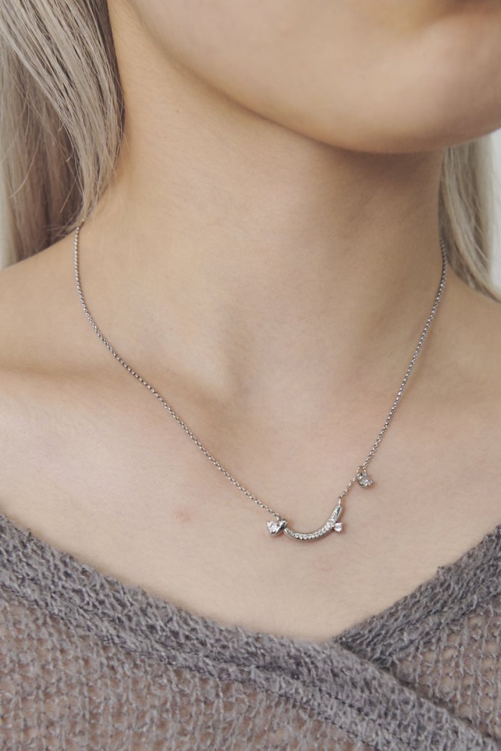 キュービックジルコニア ライン ネックレス