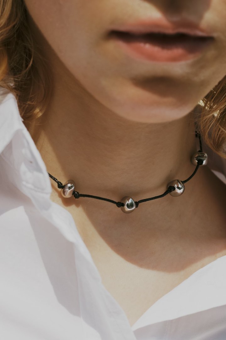 ステーション ビーズ コード ネックレス