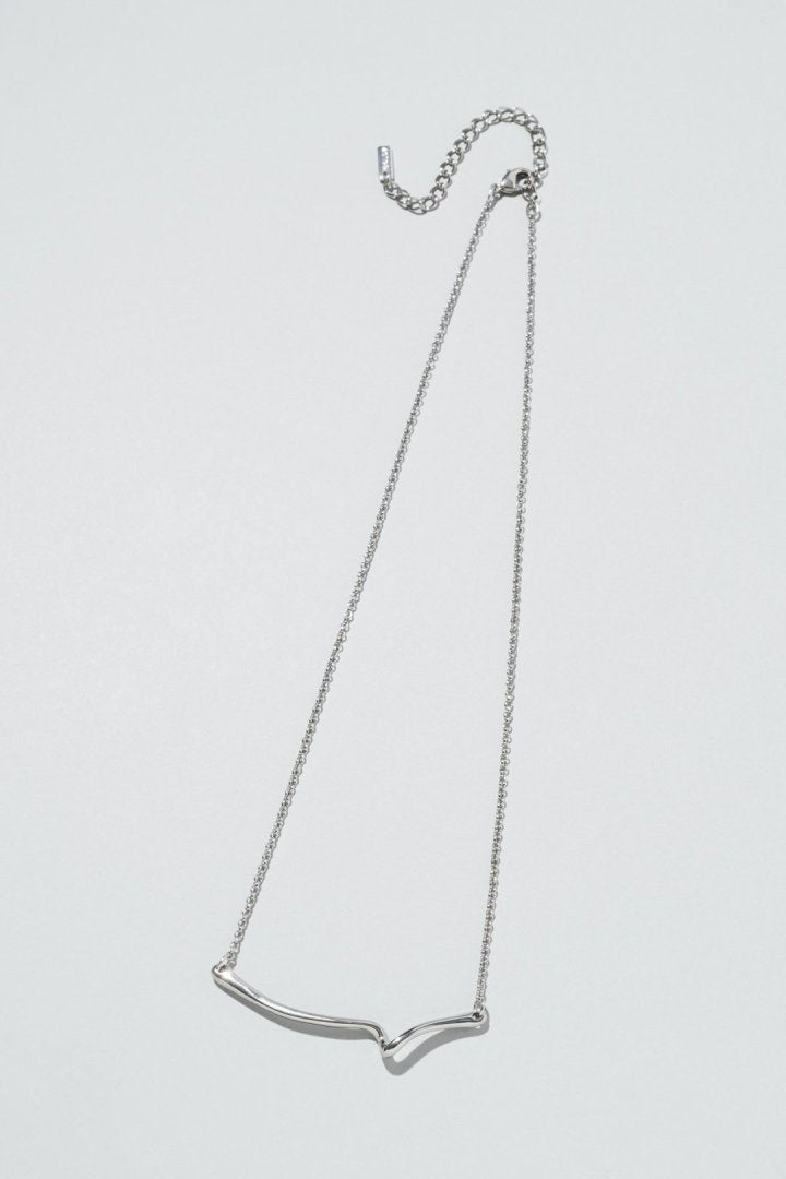 ドローイング メタル ライン ネックレス