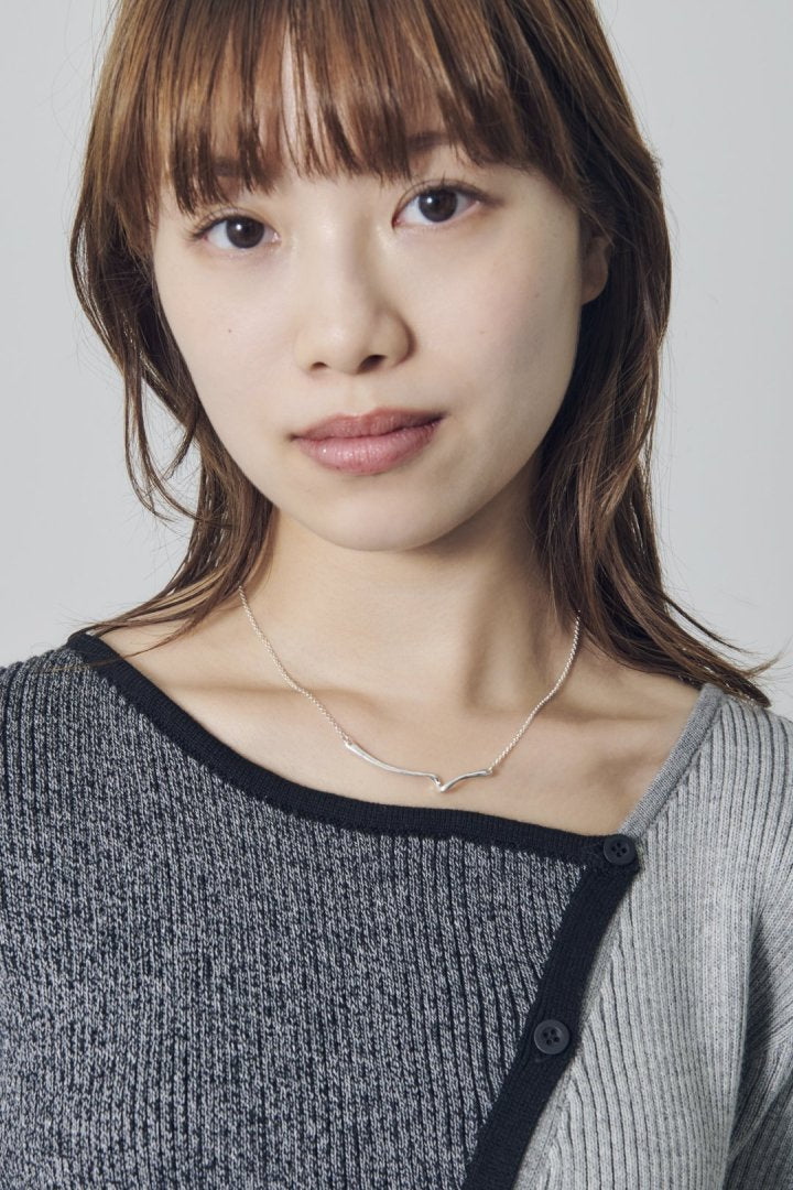 ドローイング メタル ライン ネックレス