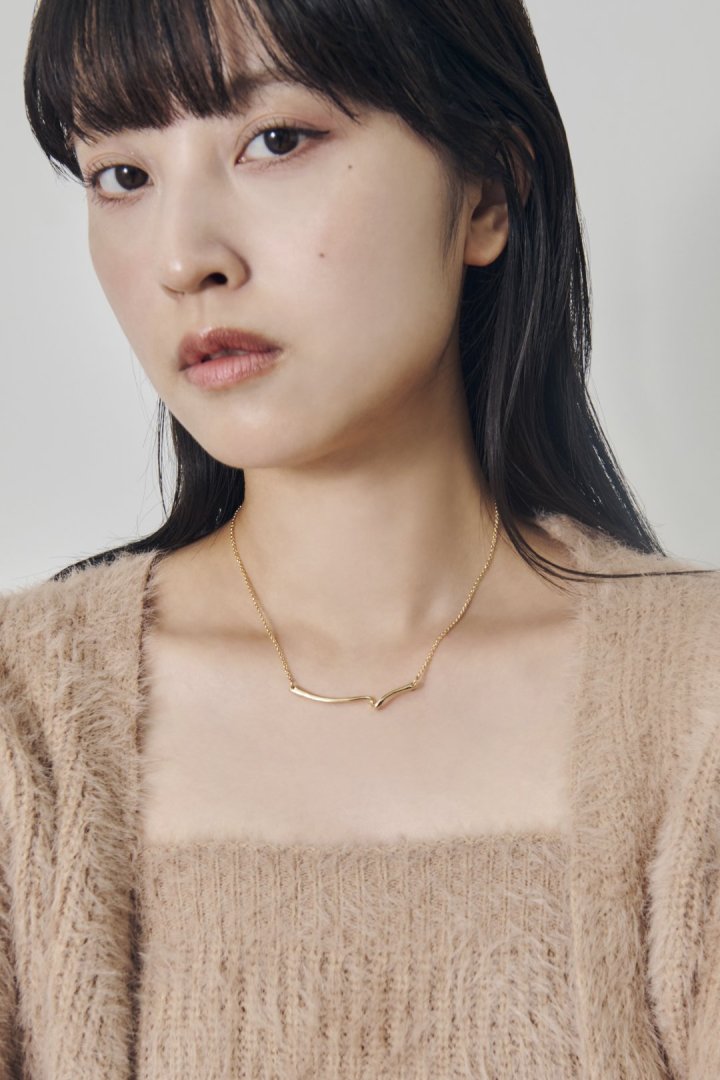 ドローイング メタル ライン ネックレス