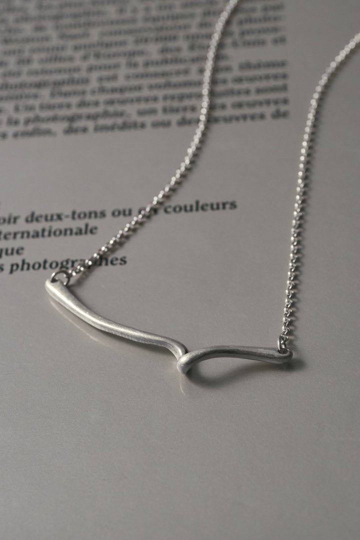 ドローイング メタル ライン ネックレス