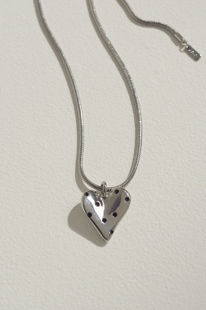 ドット ハート メタル ネックレス