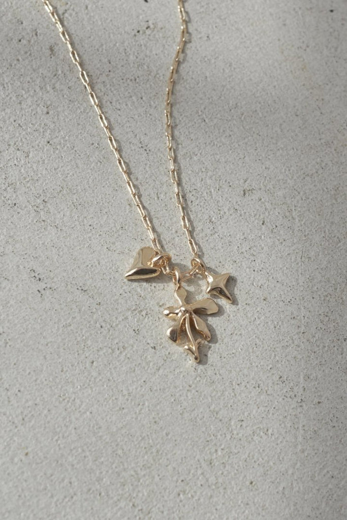 ウィッティ フラワー ネックレス – GOLDY Onlinestore