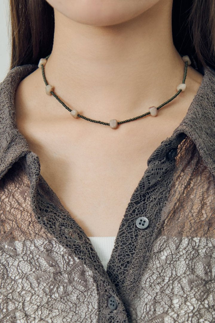 アソートメント バイカラー ビーズ チョーカー