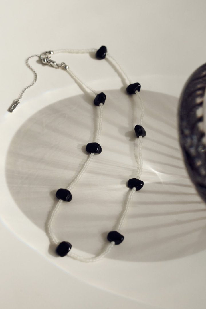 アソートメント バイカラー ビーズ チョーカー