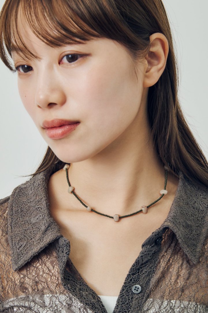 アソートメント バイカラー ビーズ チョーカー