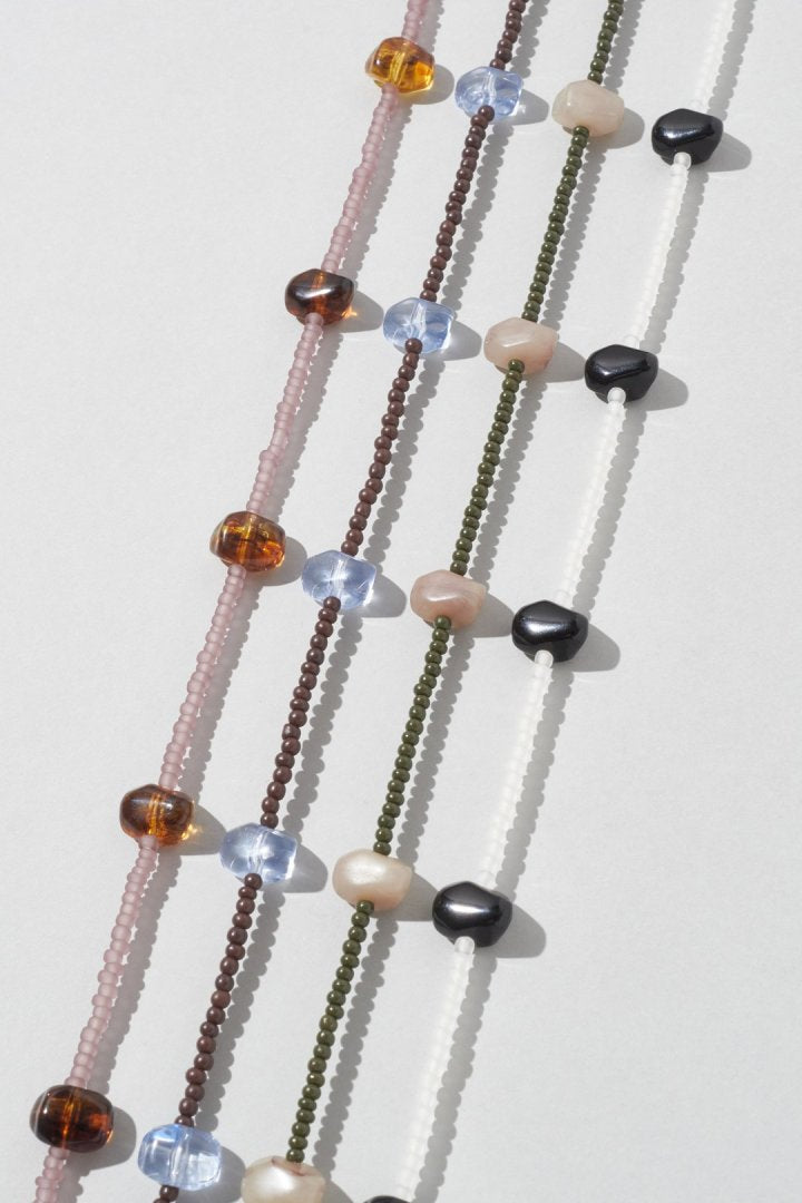 アソートメント バイカラー ビーズ チョーカー