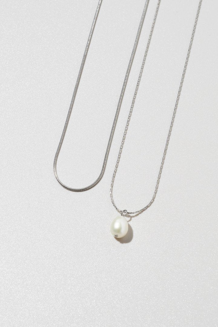 スネーク チェーン & ウォーター パール レイヤード ステンレス ネックレス