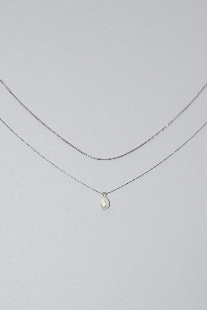 スネーク チェーン & ウォーター パール レイヤード ステンレス ネックレス