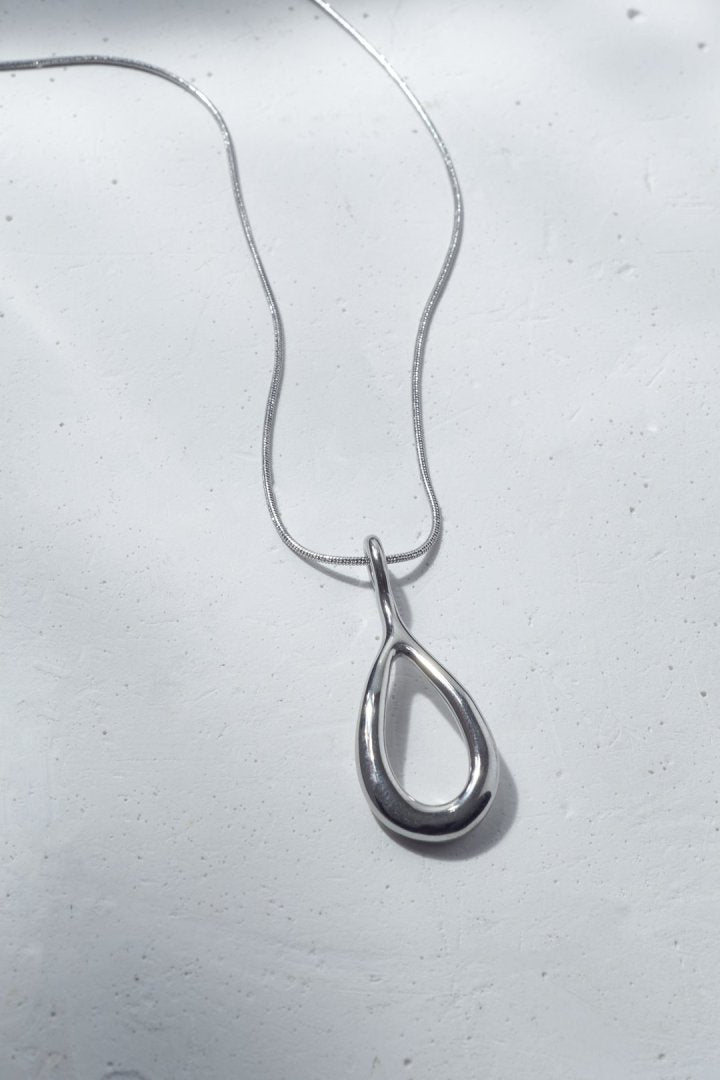 ドロップ ロング ステンレス ネックレス