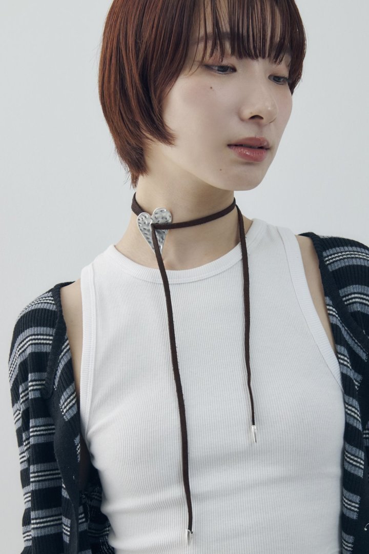 エッジー ハート スエード スレッド チョーカー – GOLDY Onlinestore