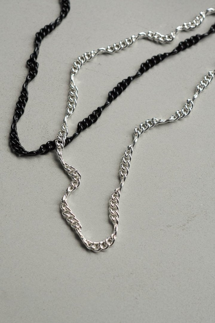 ツイスト チェーン チョーカー