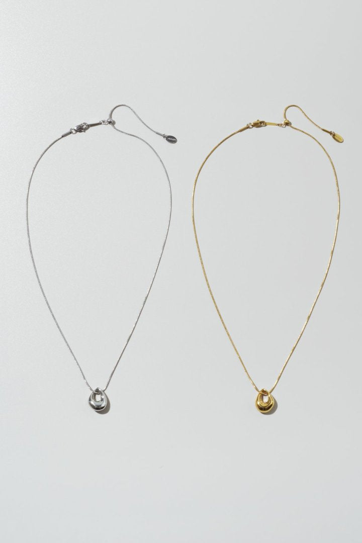 プランプ ドロップ ステンレス ネックレス