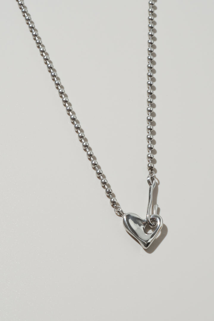 ハート フック × ボール チェーン ステンレス ネックレス