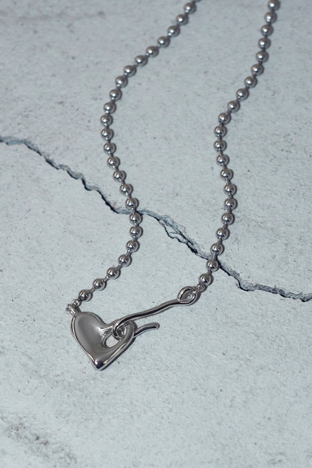 ハート フック × ボール チェーン ステンレス ネックレス