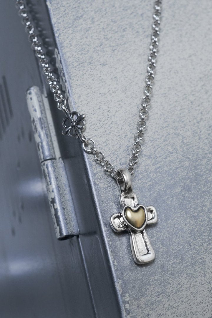 ヴィンテージ ハート エンベッド クロス ネックレス