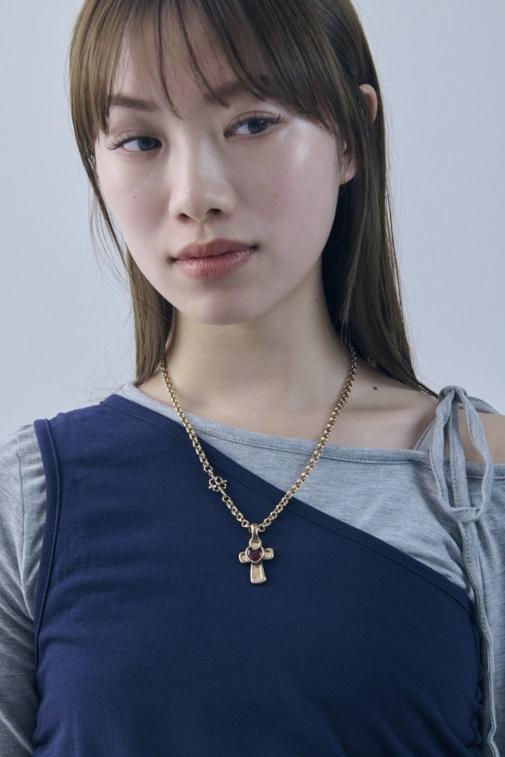 ヴィンテージ ハート エンベッド クロス ネックレス