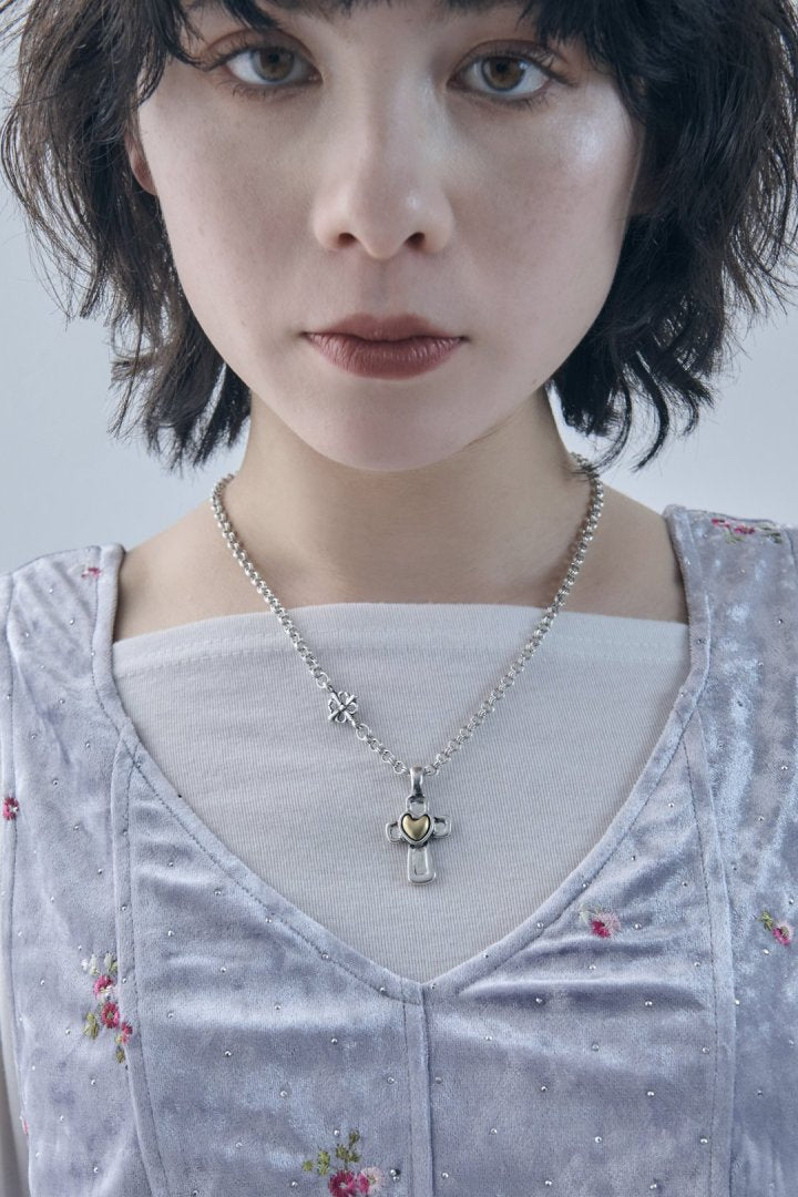 ヴィンテージ ハート エンベッド クロス ネックレス