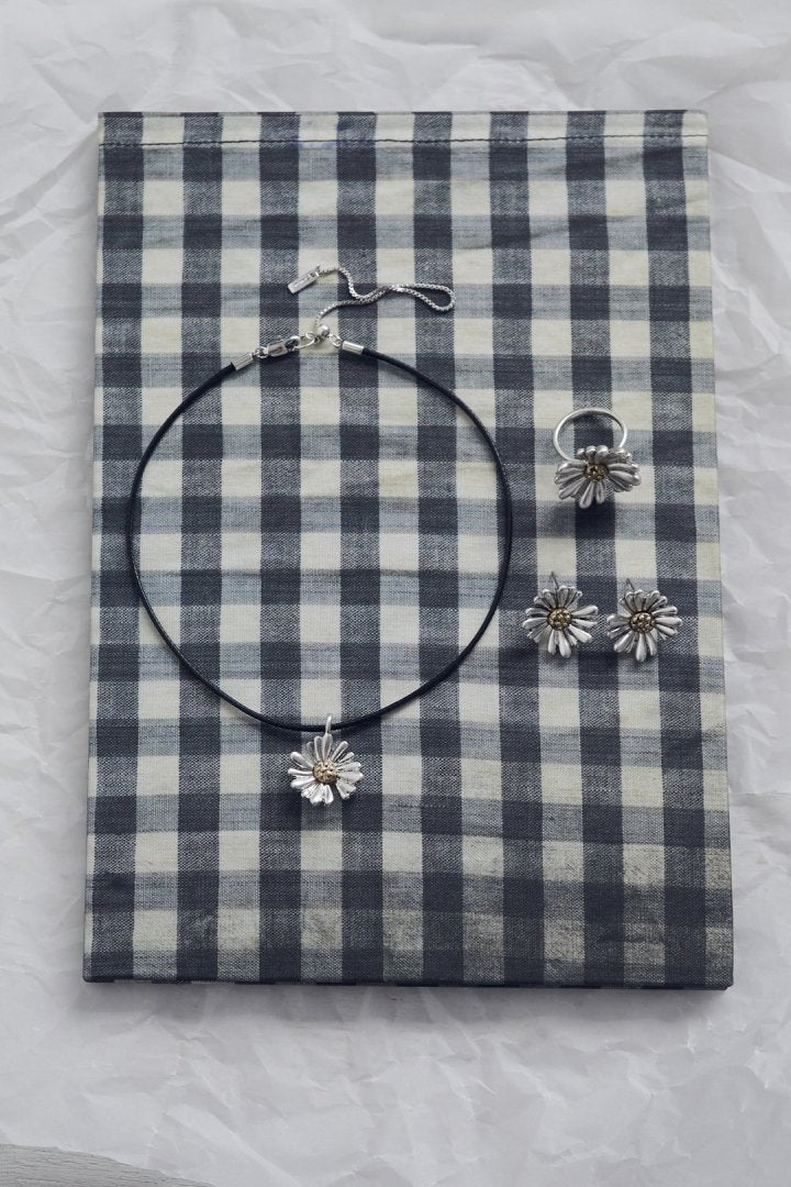 ヴィンテージ マーガレット ネックレス