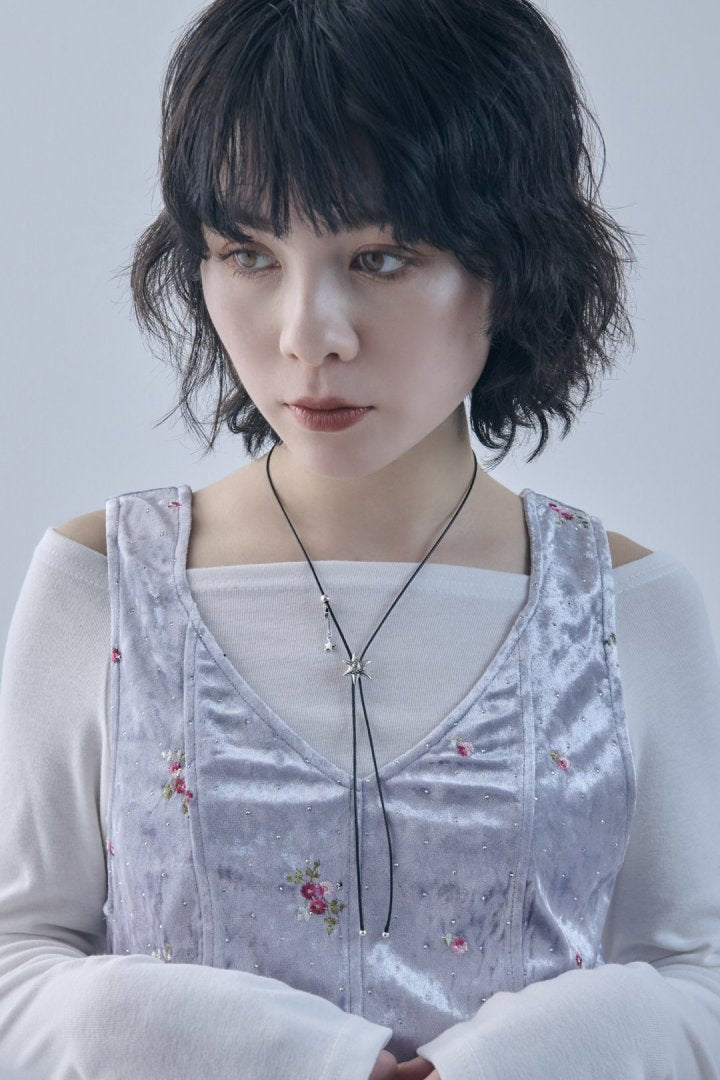 ポインテッド チャーム ループ タイイング ネックレス