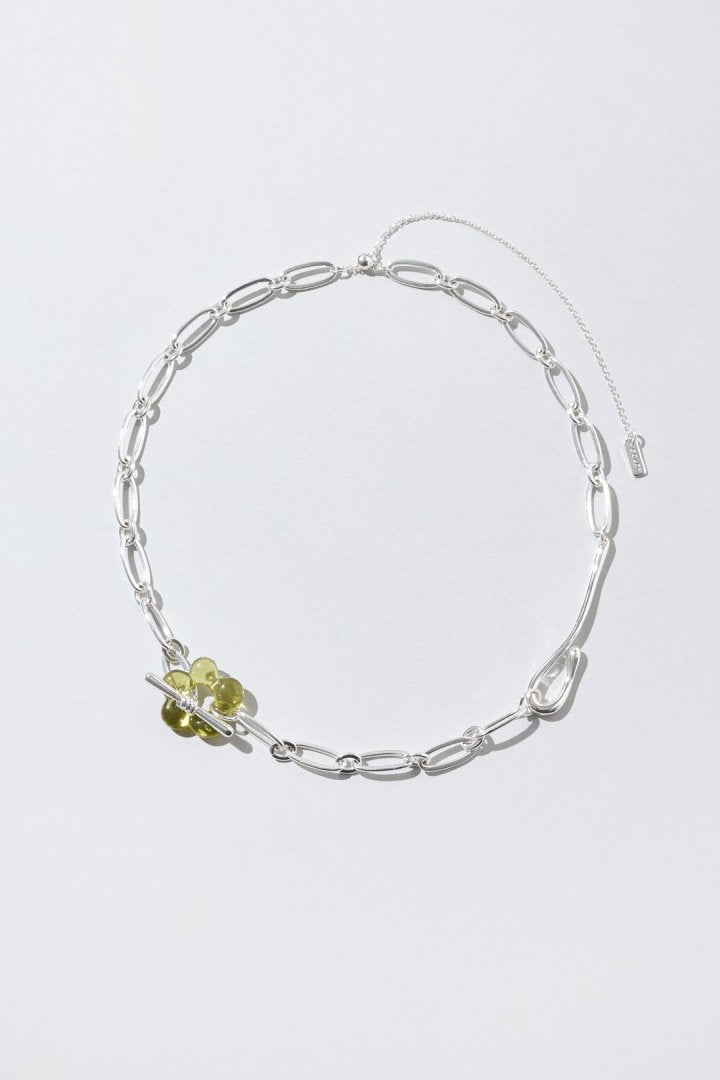 グラス フラワー チェーン ネックレス