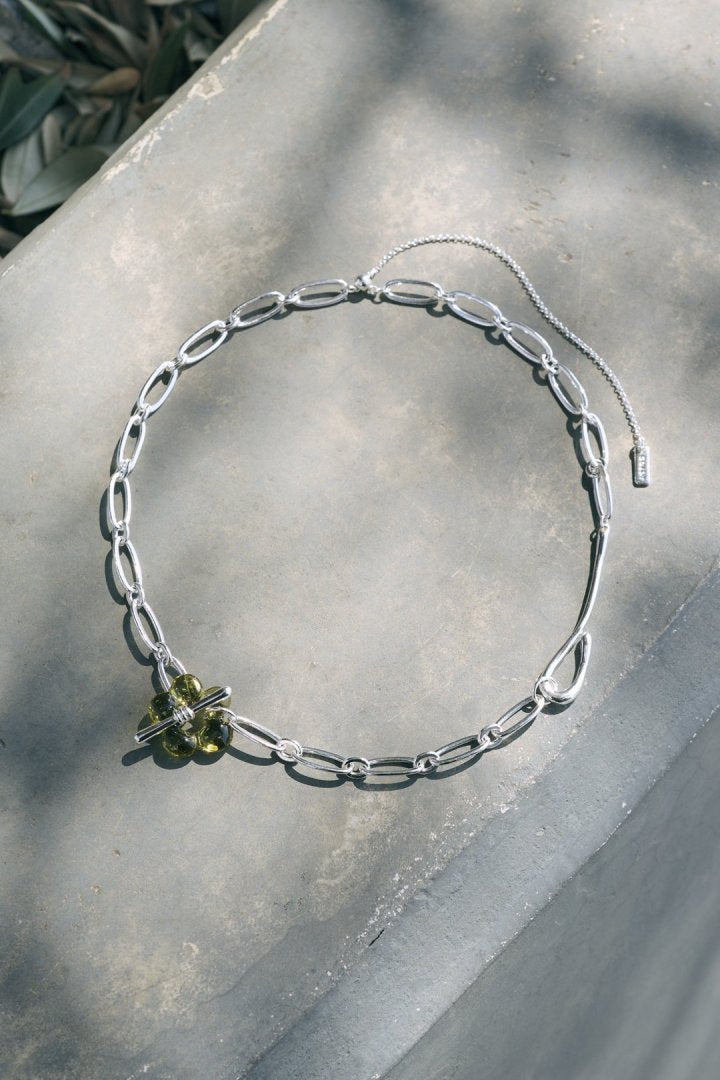 グラス フラワー チェーン ネックレス